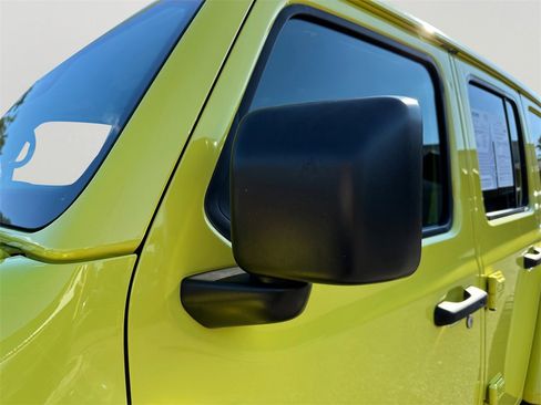 Used 2023 Jeep Wrangler Unlimited Rubicon 392 image 11