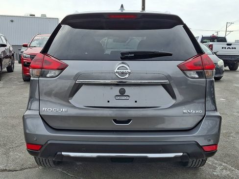 Used 2019 Nissan Rogue SV w/ Premium Package image 5