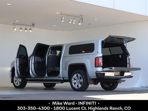 Used 2017 GMC Sierra 1500 SLT AWD/4WD image 5