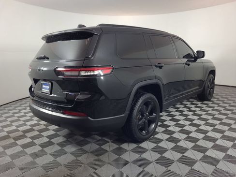 Used 2022 Jeep Grand Cherokee L Laredo AWD/4WD image 3