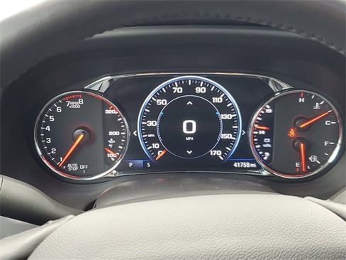 Used 2022 GMC Acadia AT4 w/ Technology Package image 12