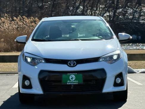 Used 2015 Toyota Corolla S image 2