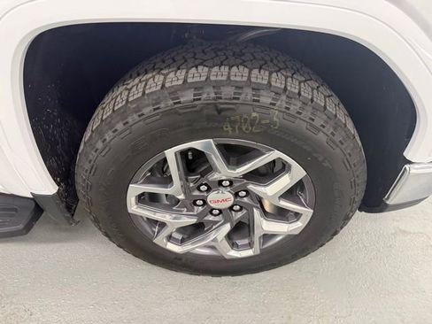 New 2026 GMC Sierra 1500 SLT w/ SLT Premium Plus Package image 4