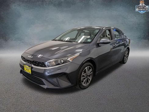Certified 2023 Kia Forte LXS w/ LXS Technology Package FWD image 1