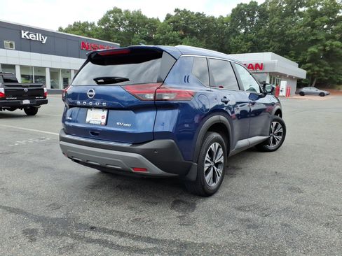 Used 2023 Nissan Rogue SV w/ SV Premium B Package AWD/4WD image 5