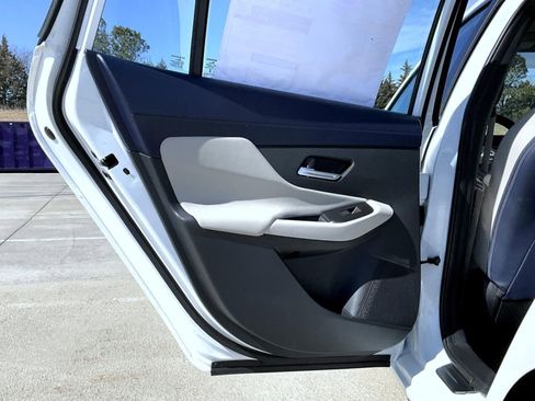 New 2026 Nissan Sentra SL FWD image 21