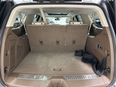 Used 2022 GMC Yukon XL Denali AWD/4WD image 33