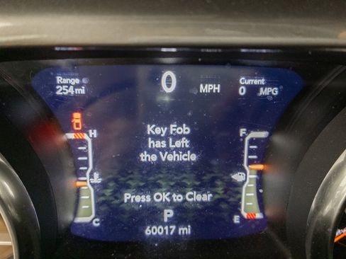 Used 2023 Jeep Gladiator Overland image 18