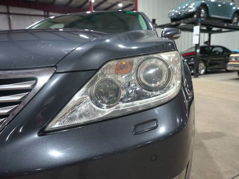 Used 2010 Lexus LS 460 AWD image 39