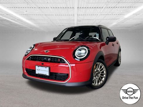 Certified 2025 MINI Cooper S image 1