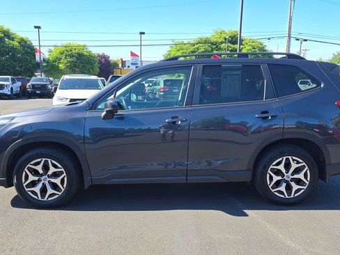Used 2019 Subaru Forester Premium AWD/4WD image 44