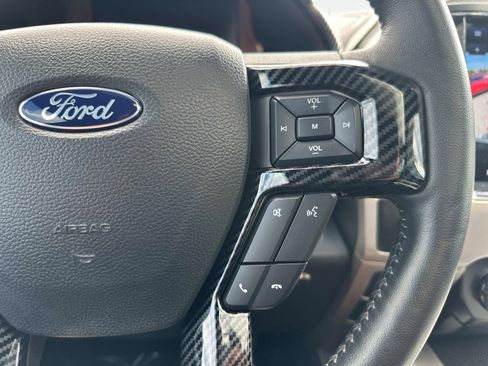 Used 2022 Ford F350 Lariat w/ Lariat Ultimate Package AWD/4WD image 33