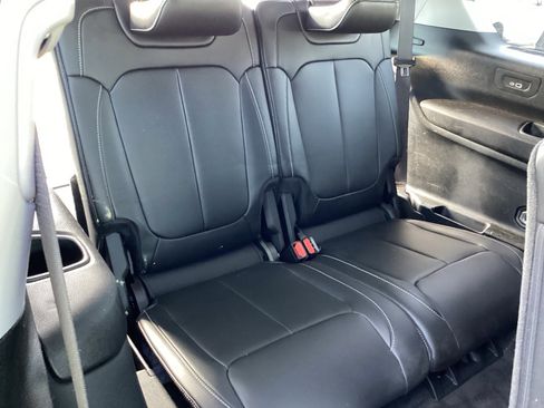 Used 2021 Jeep Grand Cherokee L Limited image 22