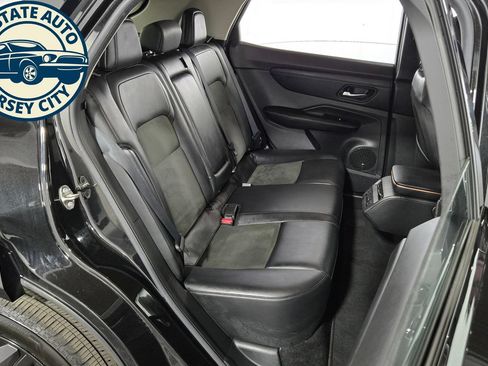 Used 2023 Nissan Ariya FWD image 33