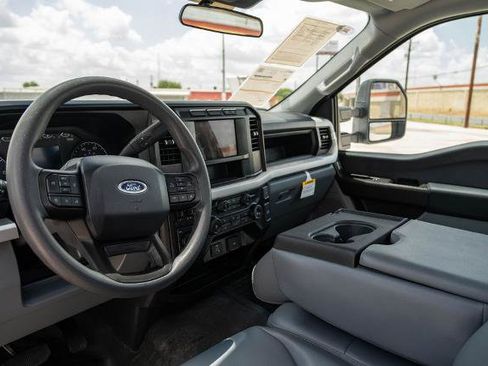 Certified 2023 Ford F250 XL w/ FX4 Off-Road Package AWD/4WD image 15