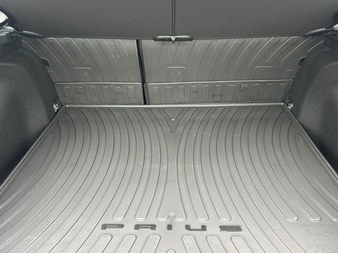 New 2026 Toyota Prius Limited image 17