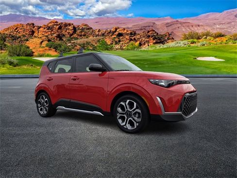 Certified 2025 Kia Soul EX image 2