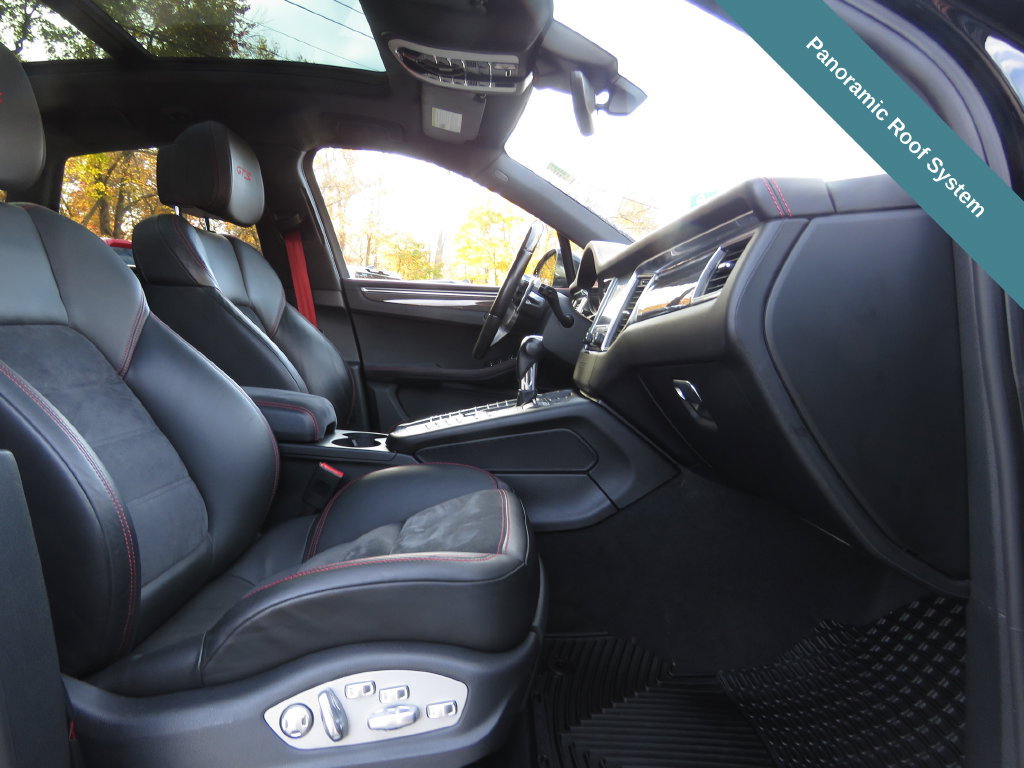 Used 2017 Porsche Macan GTS AWD/4WD image 13