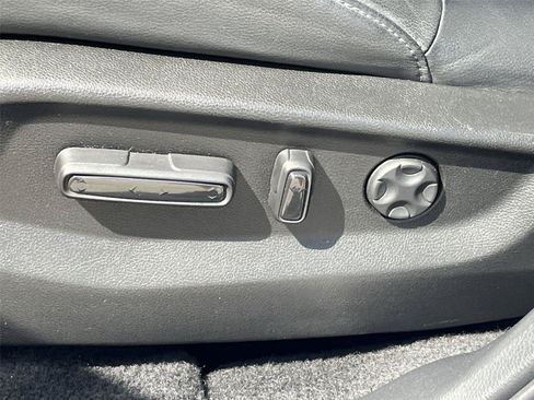 Used 2021 Honda CR-V Touring image 15