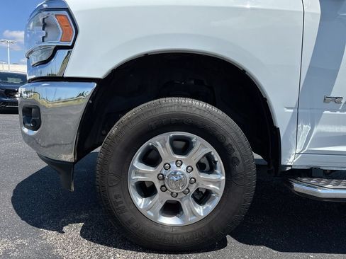 Used 2024 RAM 2500 Big Horn w/ Level 2 Equipment Group AWD/4WD image 10