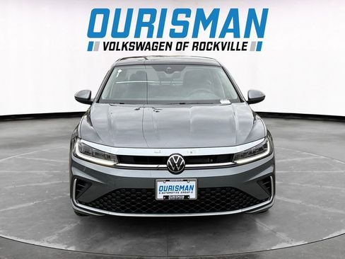 New 2026 Volkswagen Jetta SE image 8