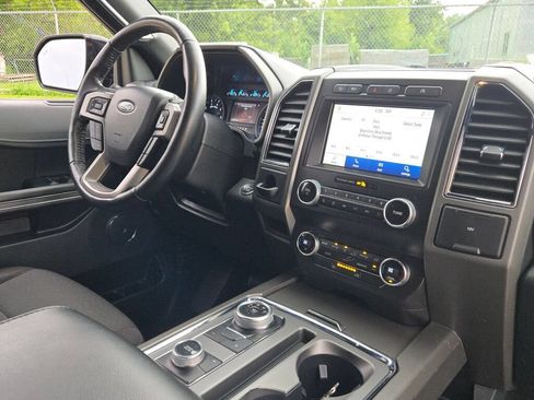 Used 2021 Ford Expedition XLT w/ Black Accent Package AWD/4WD image 7