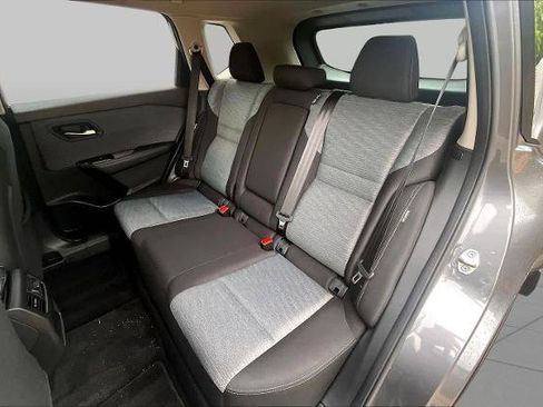 Certified 2023 Nissan Rogue SV FWD image 19