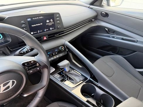 New 2026 Hyundai Elantra SEL Sport Premium FWD image 23