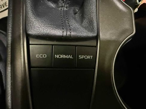 Certified 2023 Toyota Camry SE image 35