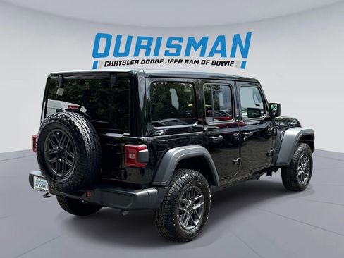 Used 2025 Jeep Wrangler Unlimited Sport AWD/4WD image 2