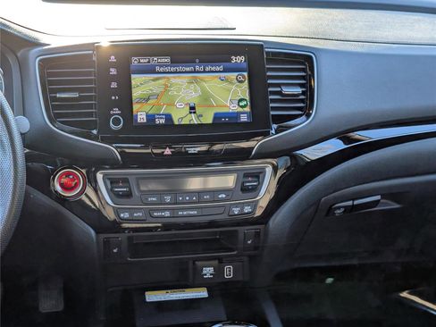 Used 2022 Honda Ridgeline Black Edition image 16