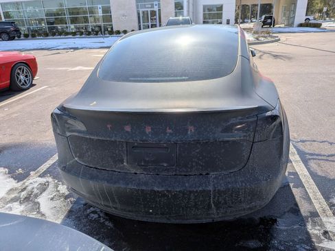 Used 2023 Tesla Model 3 Performance image 3