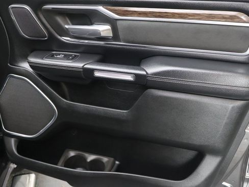 Used 2019 RAM 1500 Laramie image 13