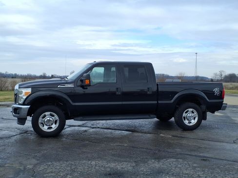Used 2015 Ford F250 XLT w/ Camper Package image 5