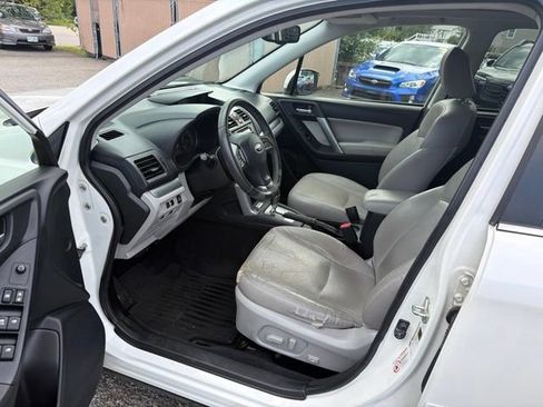 Used 2014 Subaru Forester 2.5i Limited AWD/4WD image 7