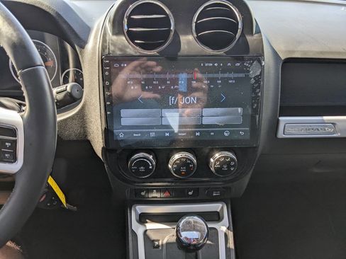 Used 2016 Jeep Compass High Altitude AWD/4WD image 19