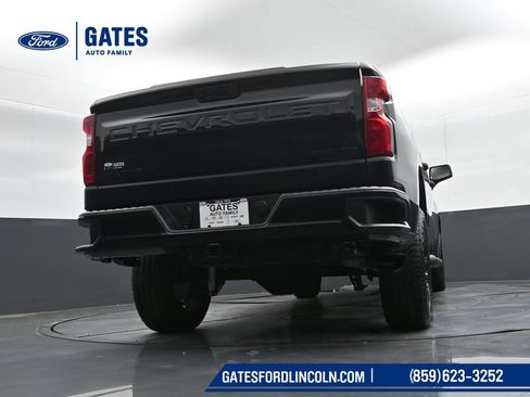 Used 2025 Chevrolet Silverado 1500 Custom Trail Boss w/ Turbomax Blackout Package AWD/4WD image 32