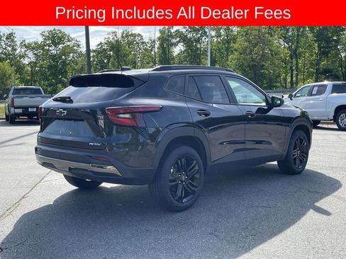 Used 2025 Chevrolet Trax ACTIV w/ Driver Confidence Package FWD image 5