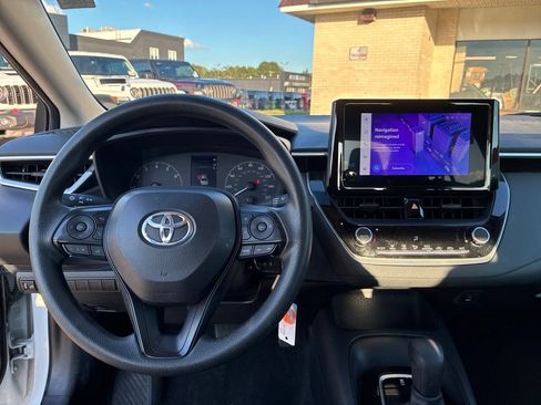 Used 2024 Toyota Corolla LE FWD image 20