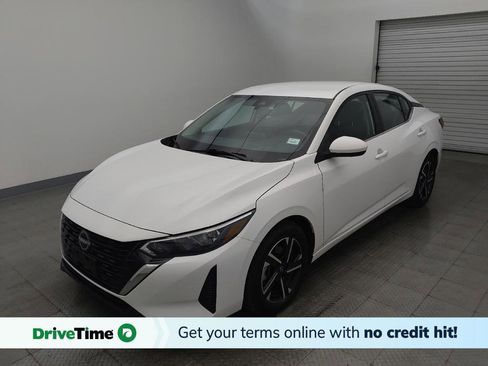 Used 2024 Nissan Sentra SV image 1