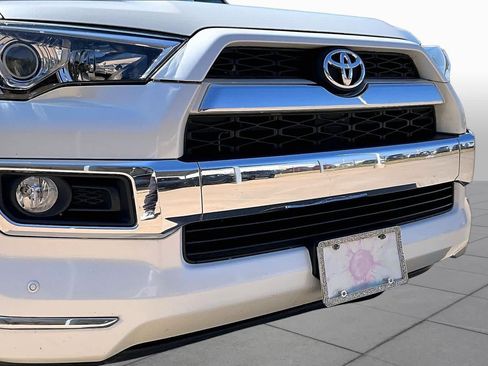 Used 2017 Toyota 4Runner Limited AWD/4WD image 30