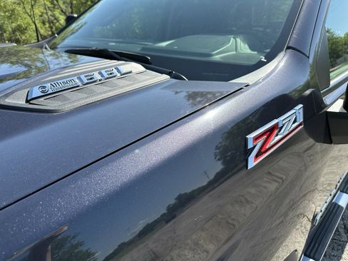 Used 2024 Chevrolet Silverado 3500 LT w/ Safety Package image 7