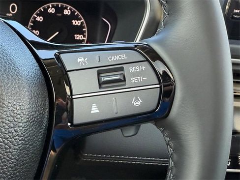 New 2025 Honda Pilot Touring image 15