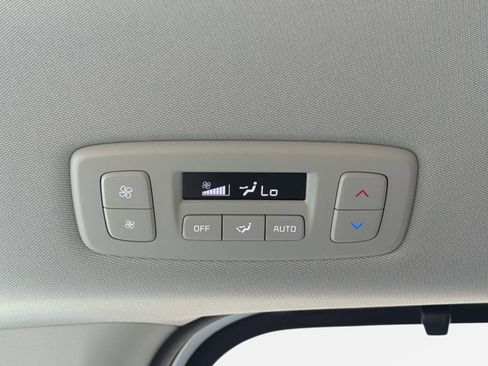 New 2026 Kia Carnival EX FWD image 14