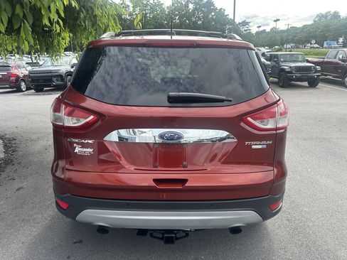Used 2016 Ford Escape Titanium AWD/4WD image 4