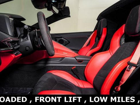 Used 2025 Chevrolet Corvette Stingray Premium Cpe w/ Z51 Performance Package image 17