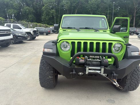 Used 2019 Jeep Wrangler Unlimited Sport S AWD/4WD image 2