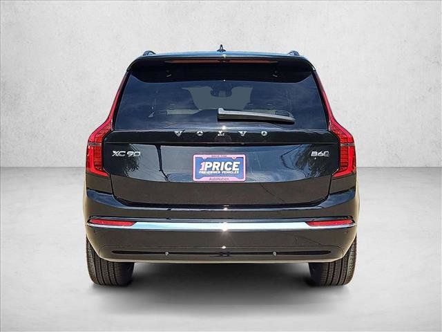 Used 2026 Volvo XC90 B6 Ultra w/ Protection Package AWD/4WD image 7