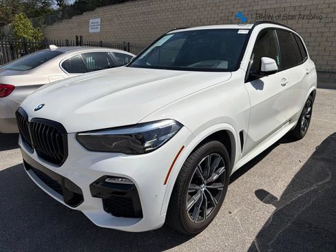 Used 2021 BMW X5 M50i w/ Premium Package AWD/4WD image 1