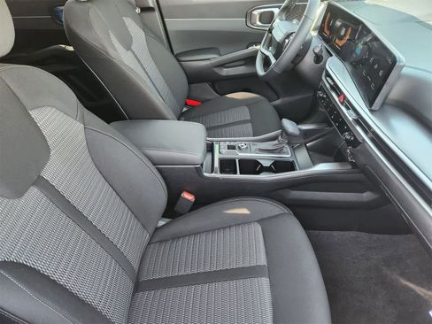New 2026 Kia Sorento LX image 12